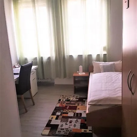 Post ホテル Mühlacker